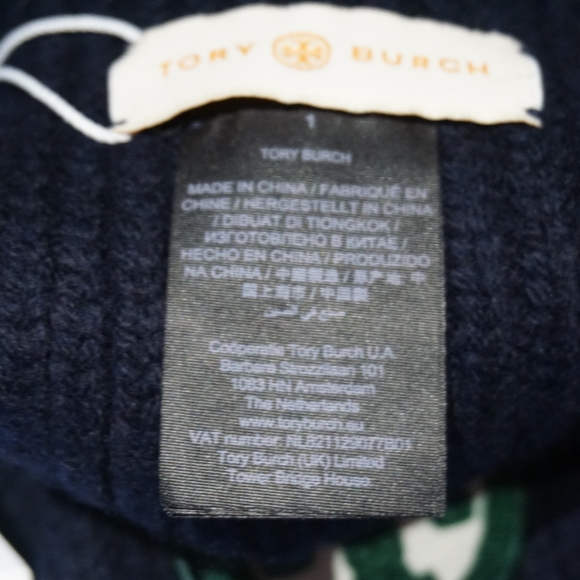 Tory Burch- Merino Wool Logo scarf - Picture 3 of 3